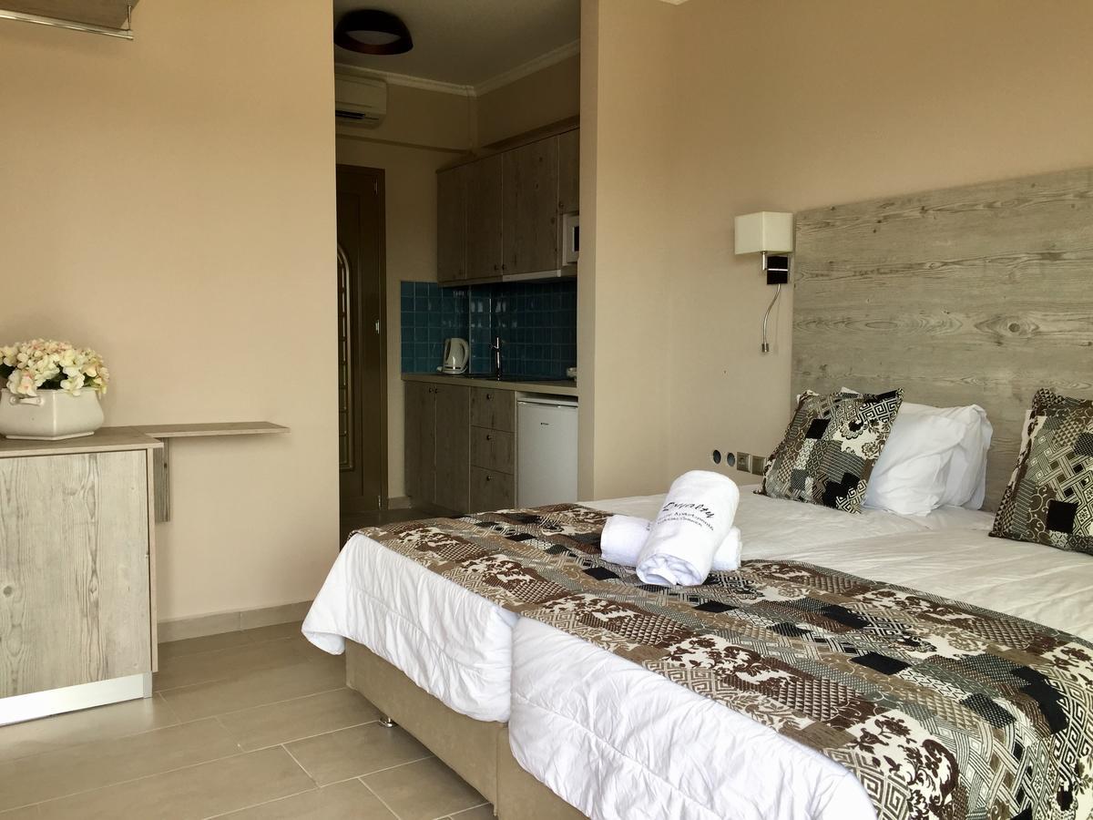 Royalty Suites Loft Nikíti Eksteriør bilde