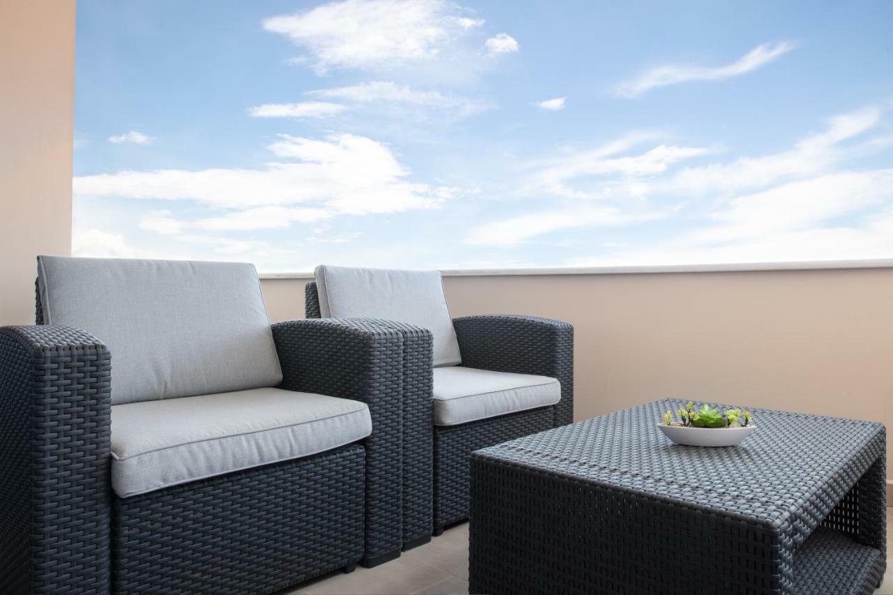 Royalty Suites Loft Nikíti Eksteriør bilde