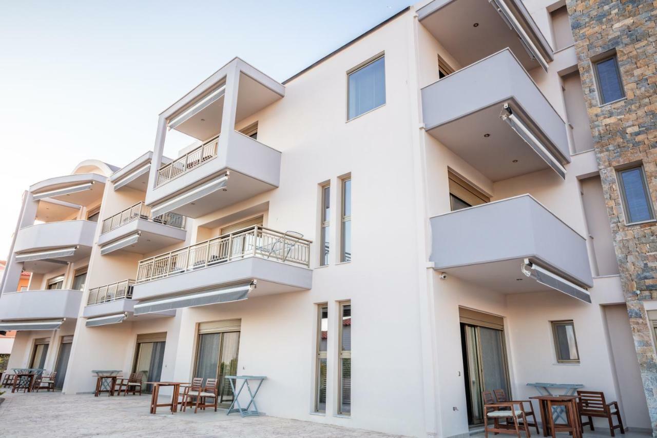Royalty Suites Loft Nikíti Eksteriør bilde