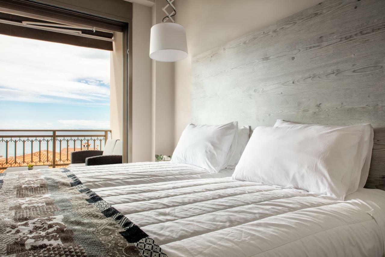 Royalty Suites Loft Nikíti Eksteriør bilde